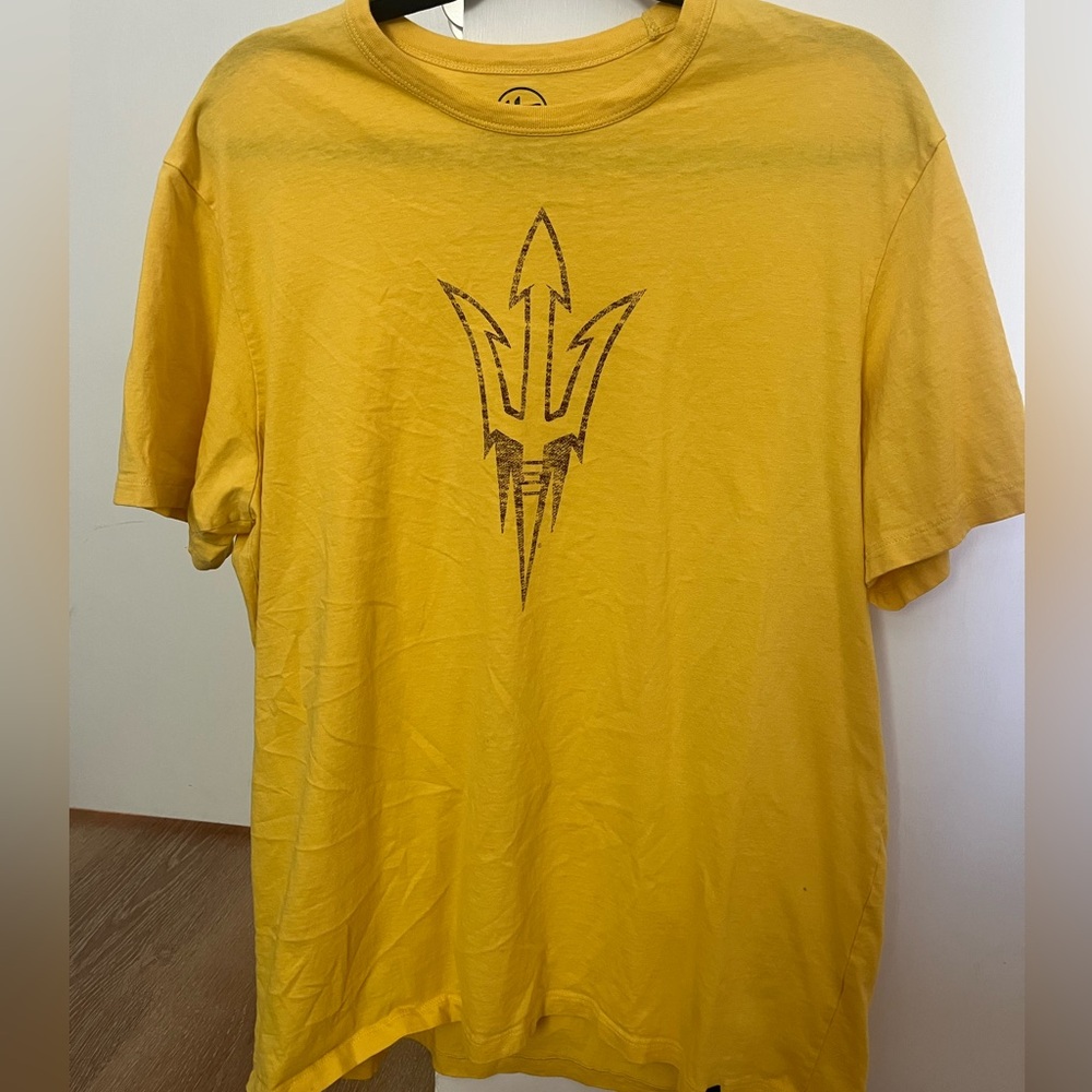 47 Brand Yellow Tee with Graphic Design